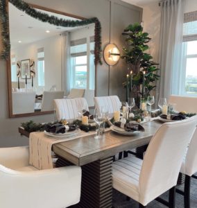 holiday dining room with festive decor